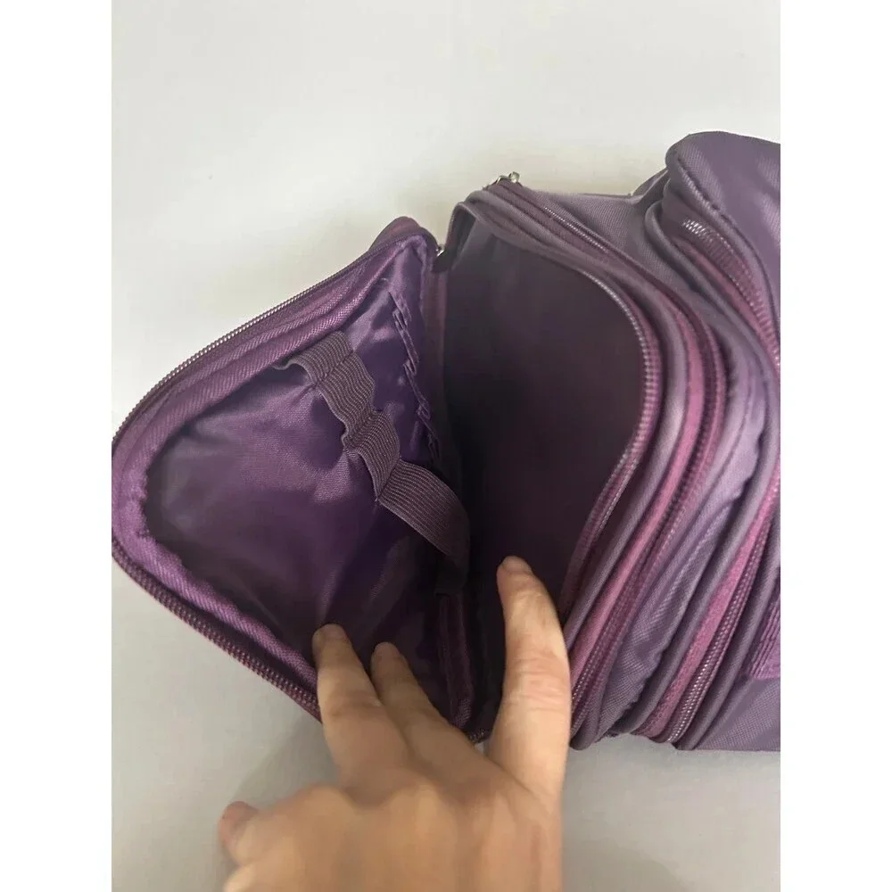La vie vert travel toiletries luggage bag